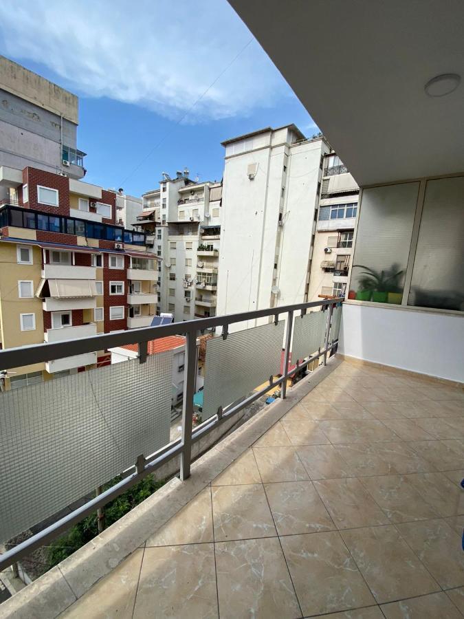 Chlo Apartment 2 地拉那 外观 照片