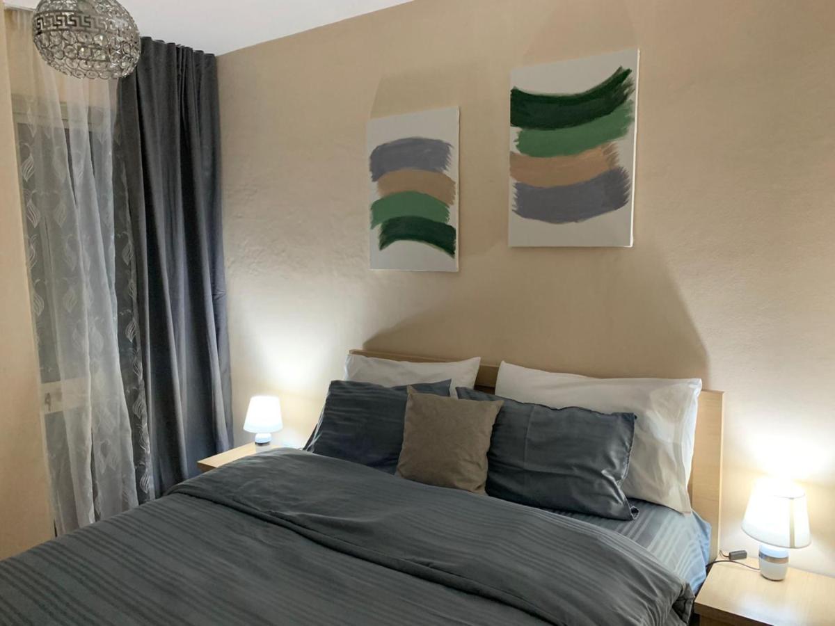 Chlo Apartment 2 地拉那 外观 照片