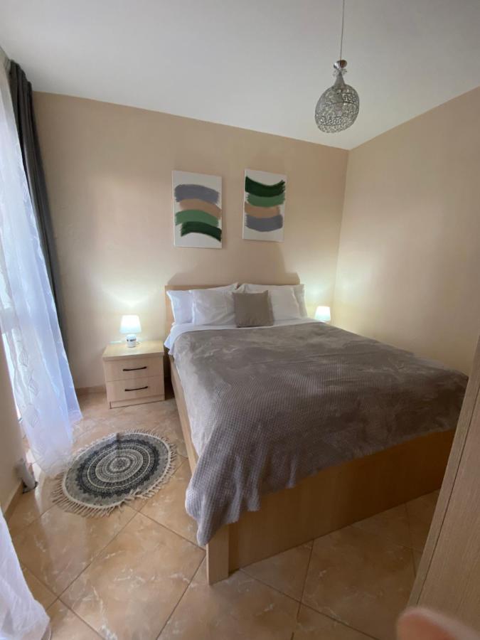 Chlo Apartment 2 地拉那 外观 照片